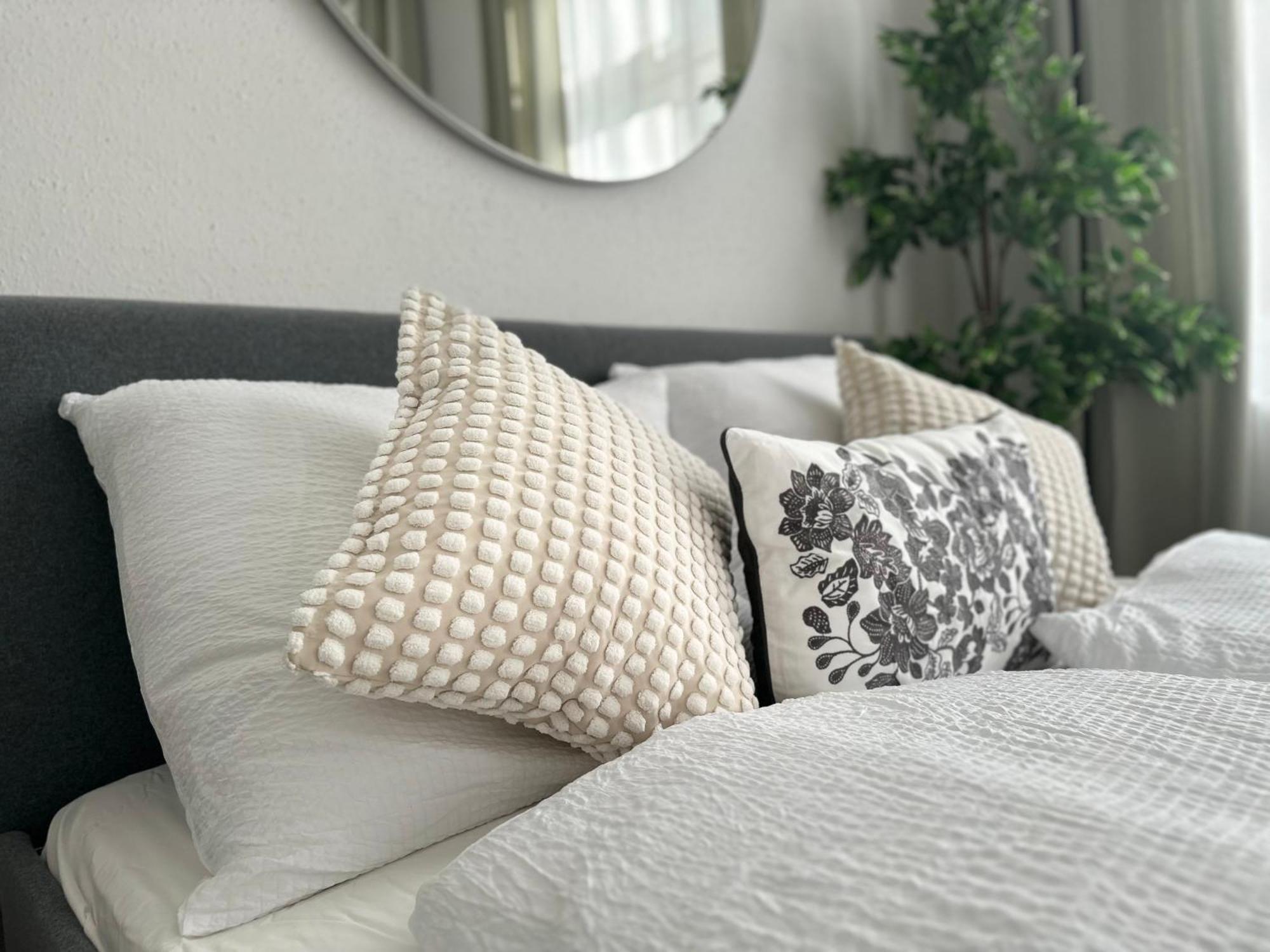 Spacious Apartment, 3 Min To U1 Reumannplatz Vienna Exterior photo
