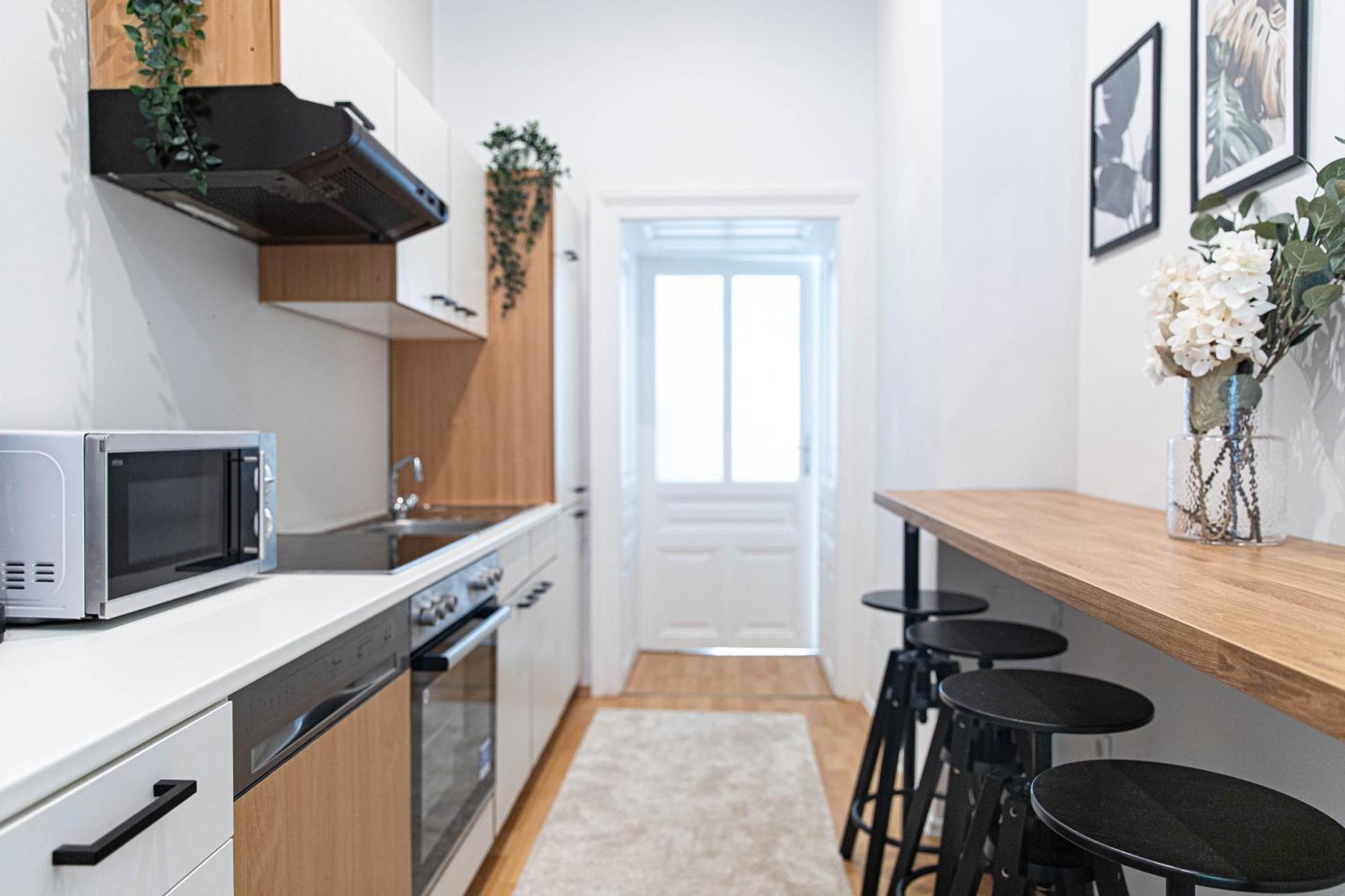 Spacious Apartment, 3 Min To U1 Reumannplatz Vienna Exterior photo
