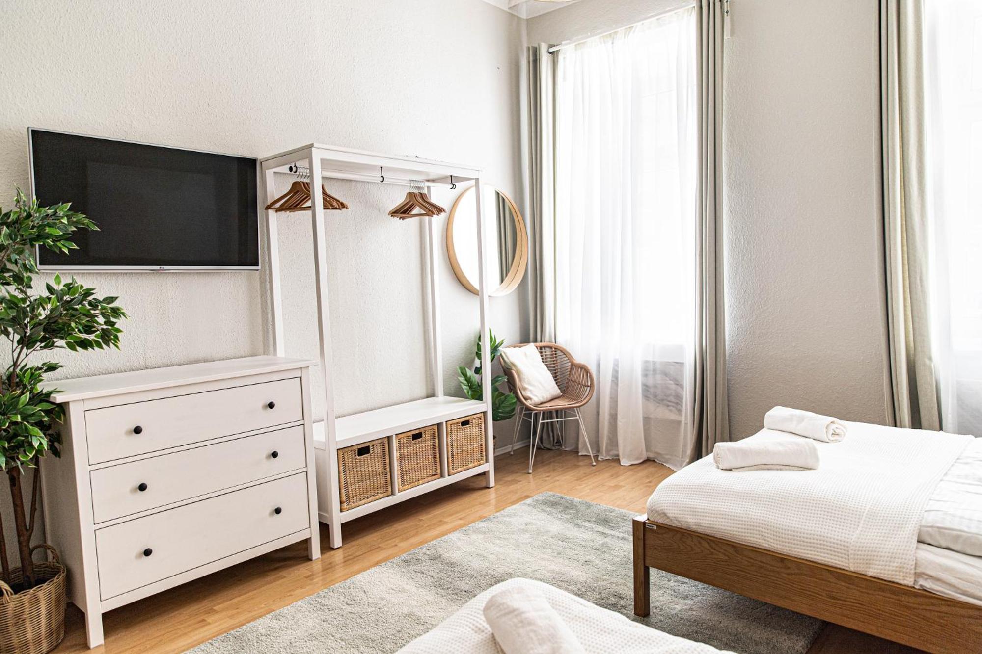 Spacious Apartment, 3 Min To U1 Reumannplatz Vienna Exterior photo
