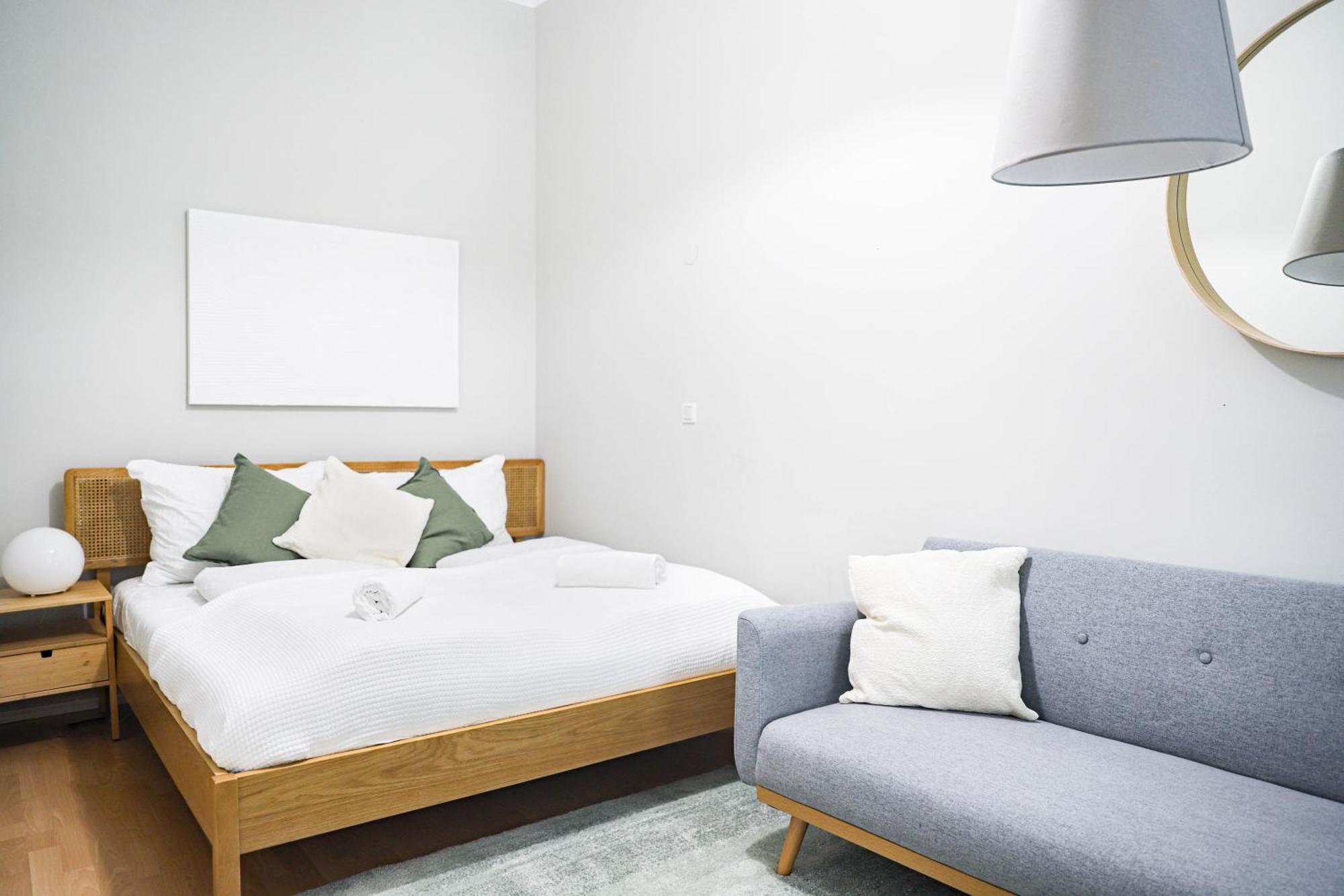 Spacious Apartment, 3 Min To U1 Reumannplatz Vienna Exterior photo
